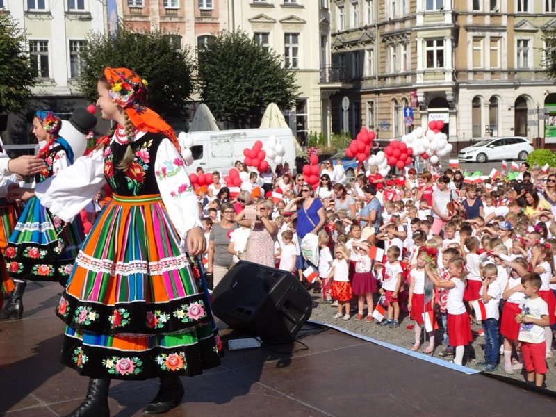Dziś Lesznem rządzą przedszkolaki (zdjęcia)