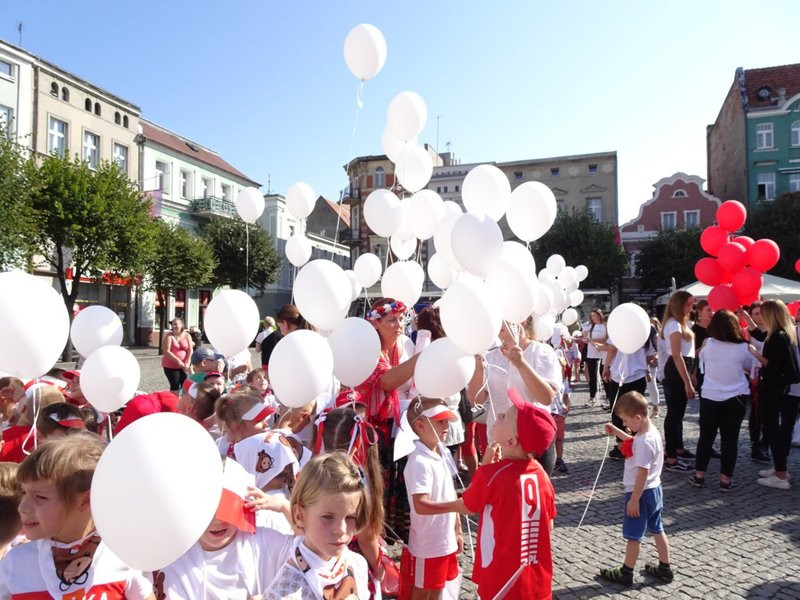 Dziś Lesznem rządzą przedszkolaki (zdjęcia)
