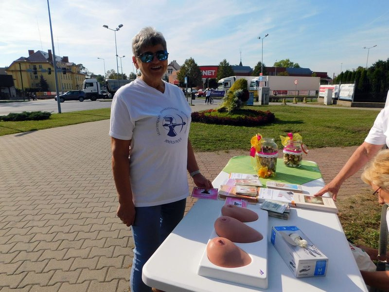 Amazonki posadziły żonkile (zdjęcia)