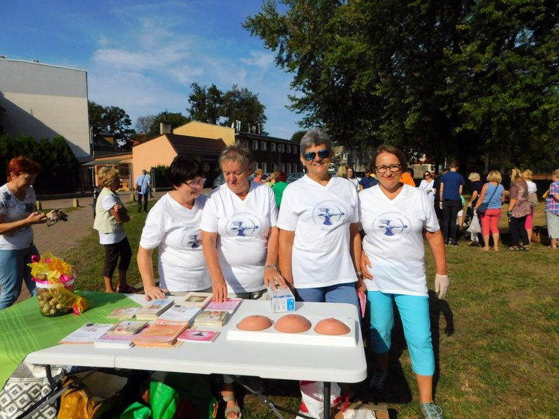 Amazonki posadziły żonkile (zdjęcia)