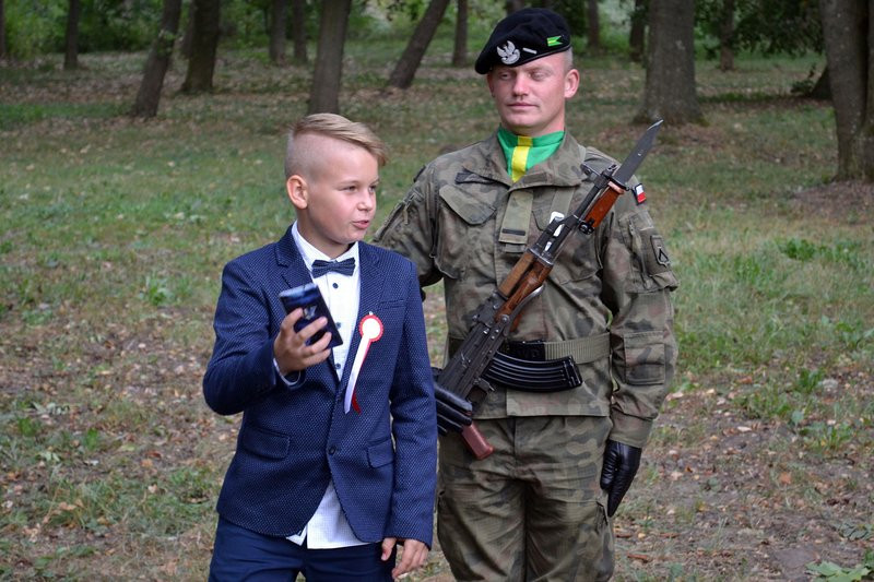 Cis dla powstańców posadzono w Mierzejewie (zdjęcia)
