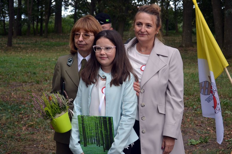 Cis dla powstańców posadzono w Mierzejewie (zdjęcia)