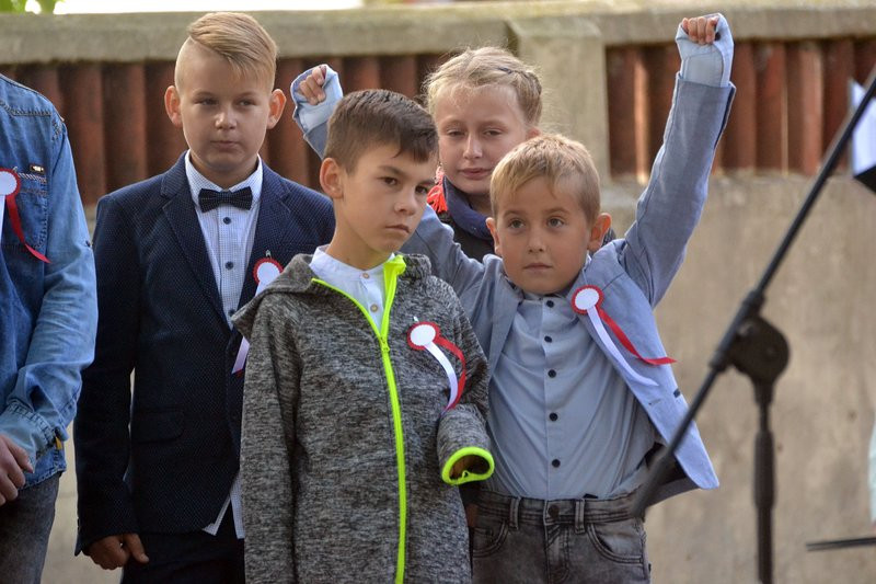 Cis dla powstańców posadzono w Mierzejewie (zdjęcia)