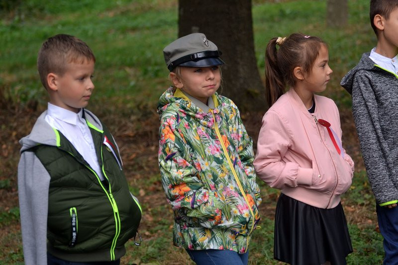 Cis dla powstańców posadzono w Mierzejewie (zdjęcia)