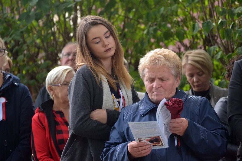 Cis dla powstańców posadzono w Mierzejewie (zdjęcia)