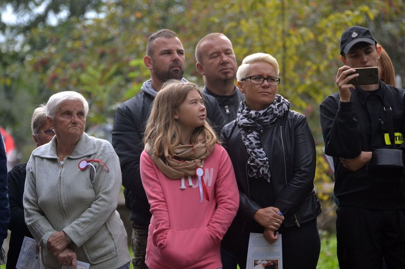 Cis dla powstańców posadzono w Mierzejewie (zdjęcia)