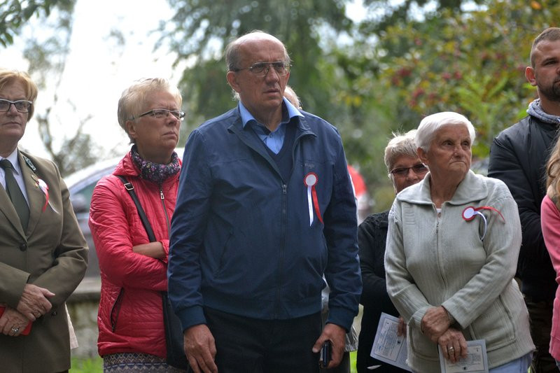 Cis dla powstańców posadzono w Mierzejewie (zdjęcia)