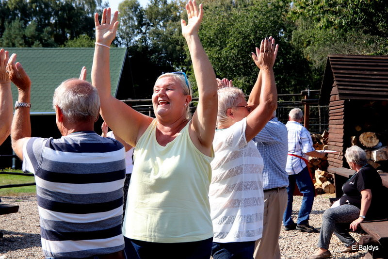 Seniorzy szukali grzybów (zdjęcia)
