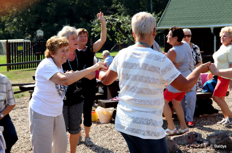 Seniorzy szukali grzybów (zdjęcia)