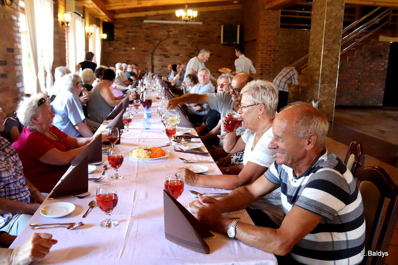 Seniorzy szukali grzybów (zdjęcia)