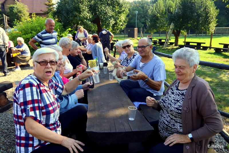 Seniorzy szukali grzybów (zdjęcia)