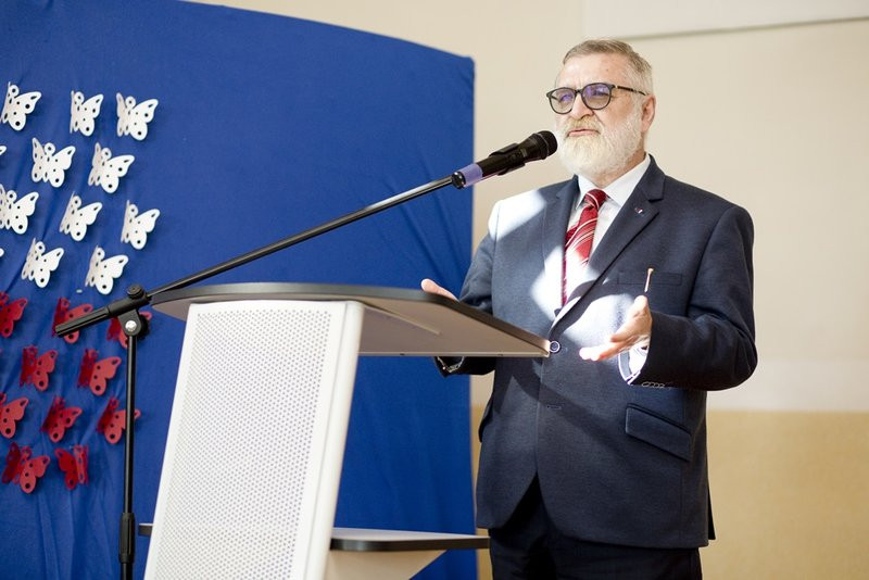 Prawdziwie akademickie liceum (zdjęcia)