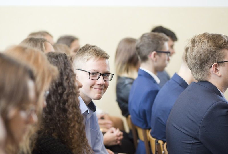 Prawdziwie akademickie liceum (zdjęcia)