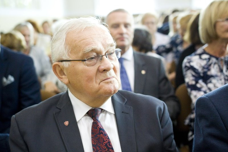 Prawdziwie akademickie liceum (zdjęcia)