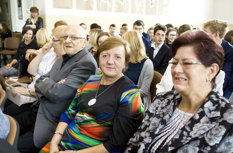 Prawdziwie akademickie liceum (zdjęcia)
