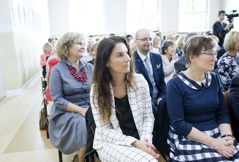 Prawdziwie akademickie liceum (zdjęcia)