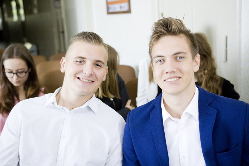 Prawdziwie akademickie liceum (zdjęcia)