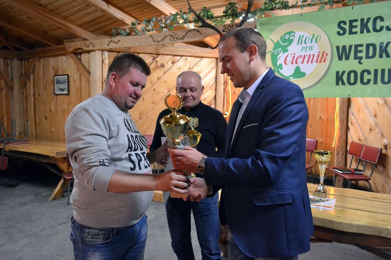 Wędkarze zakończyli sezon (zdjęcia)