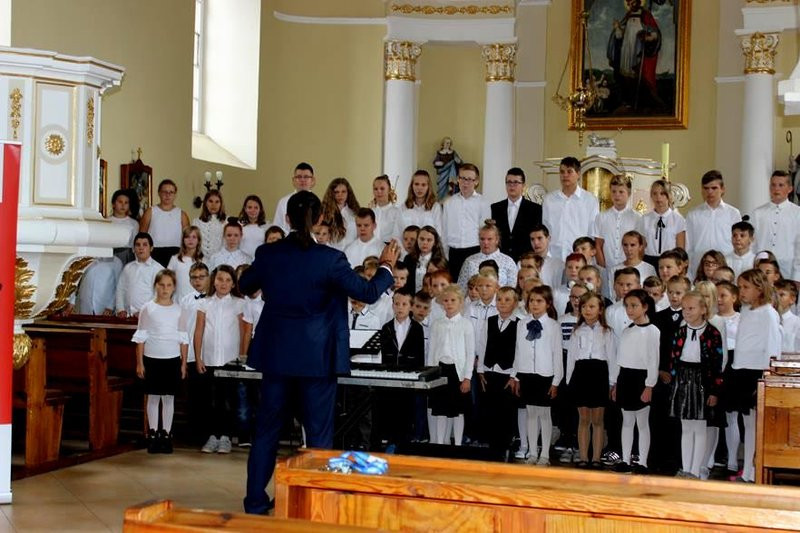 Zaśpiewali hymn i Rotę. Konkursowo!