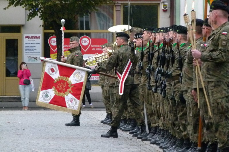 Pamiątkowa płyta dla przeciwlotników (zdjęcia)