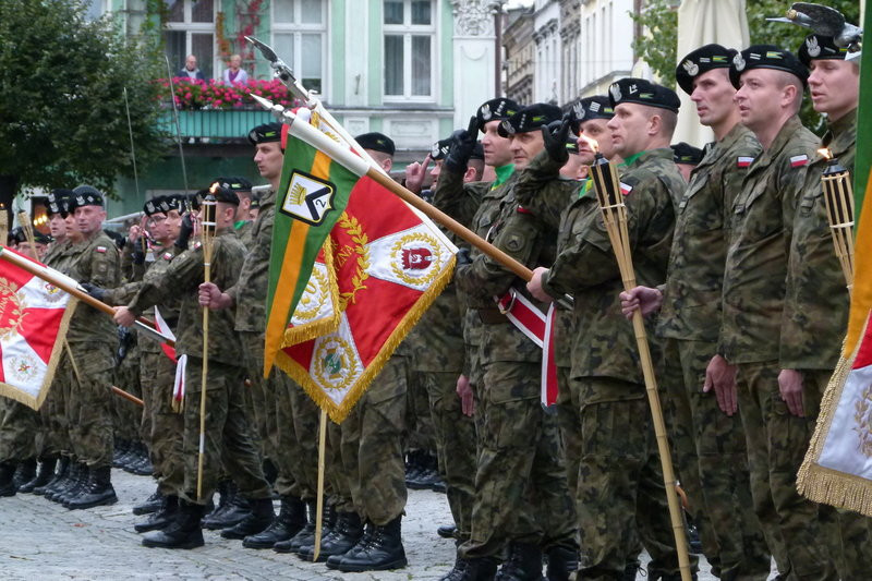 Pamiątkowa płyta dla przeciwlotników (zdjęcia)