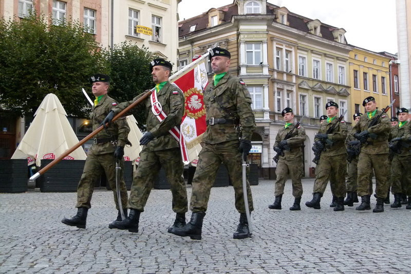 Pamiątkowa płyta dla przeciwlotników (zdjęcia)