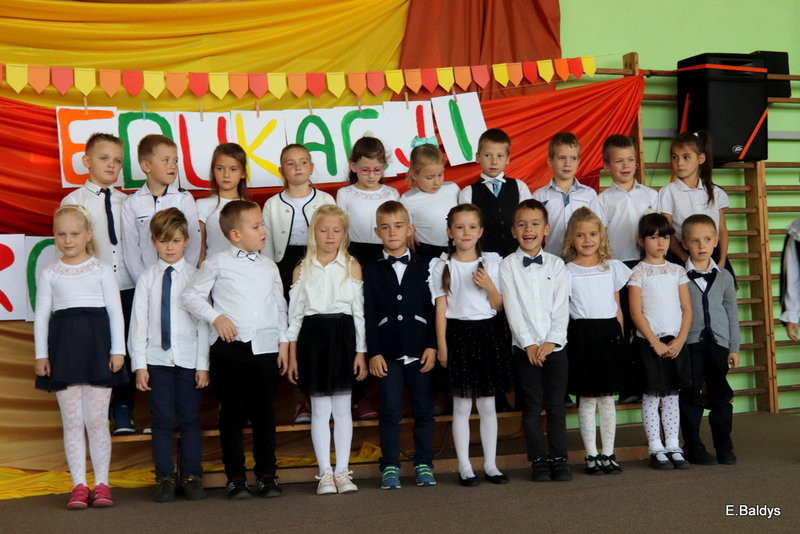 Dzień Nauczyciela w Osiecznej (zdjęcia)