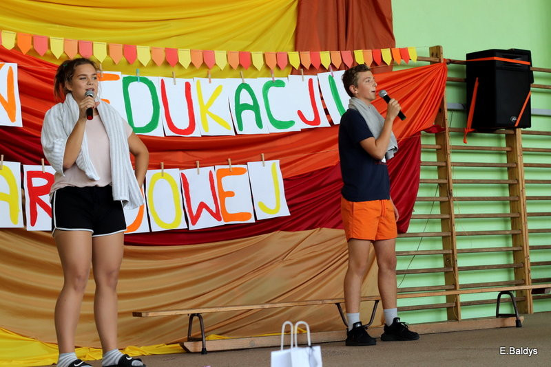 Dzień Nauczyciela w Osiecznej (zdjęcia)