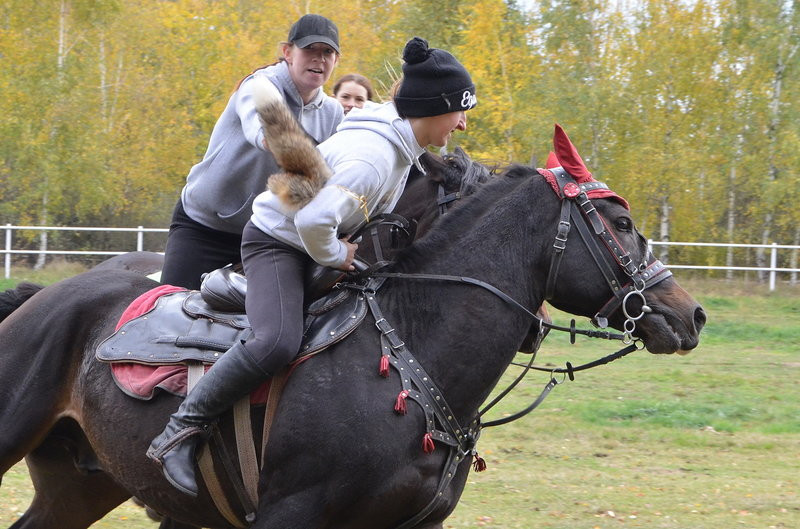 Hula hop na bukówieckim Hubertusie (zdjęcia)