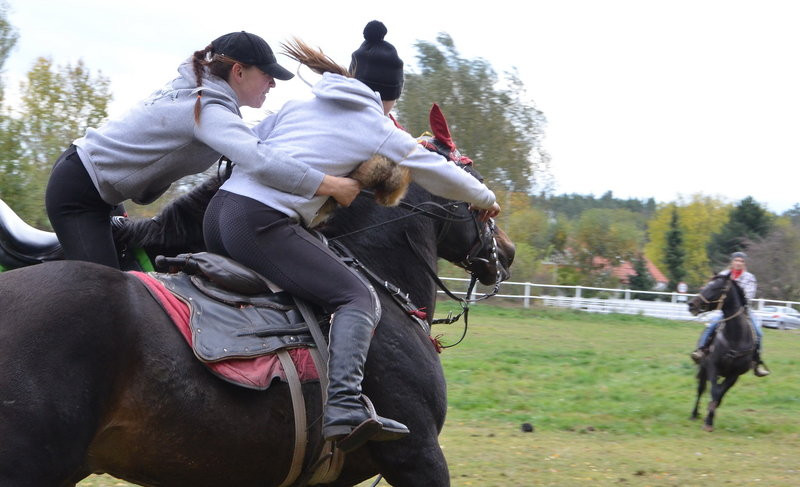 Hula hop na bukówieckim Hubertusie (zdjęcia)