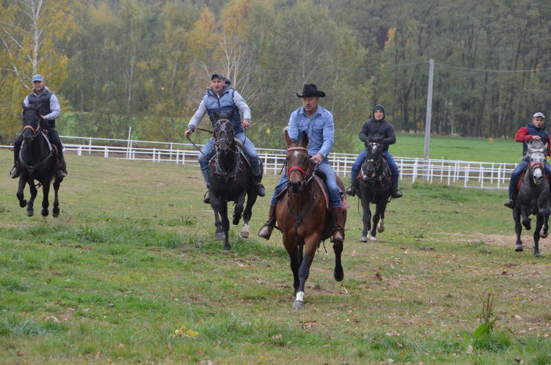 Hula hop na bukówieckim Hubertusie (zdjęcia)