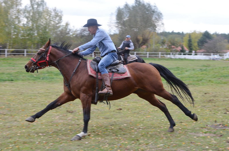 Hula hop na bukówieckim Hubertusie (zdjęcia)