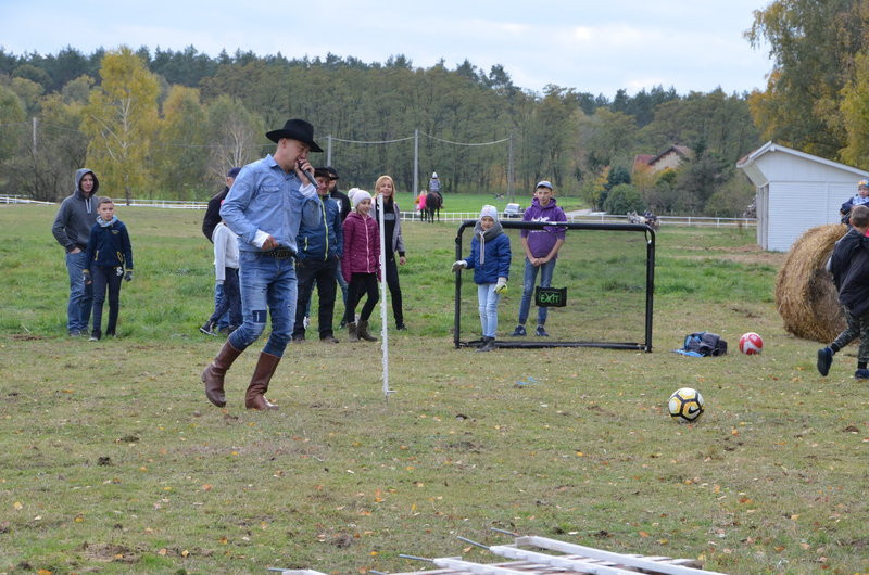 Hula hop na bukówieckim Hubertusie (zdjęcia)