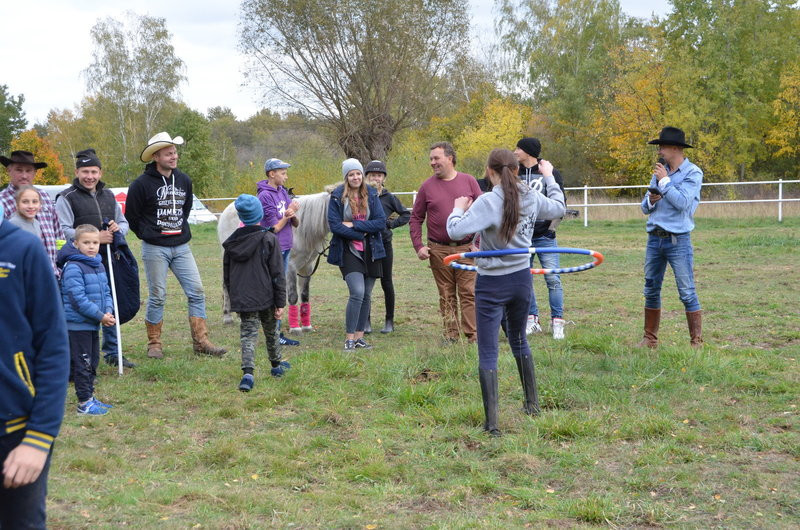 Hula hop na bukówieckim Hubertusie (zdjęcia)