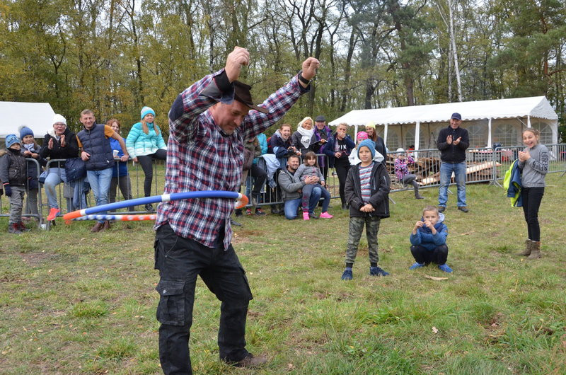 Hula hop na bukówieckim Hubertusie (zdjęcia)