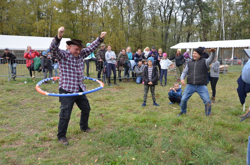 Hula hop na bukówieckim Hubertusie (zdjęcia)