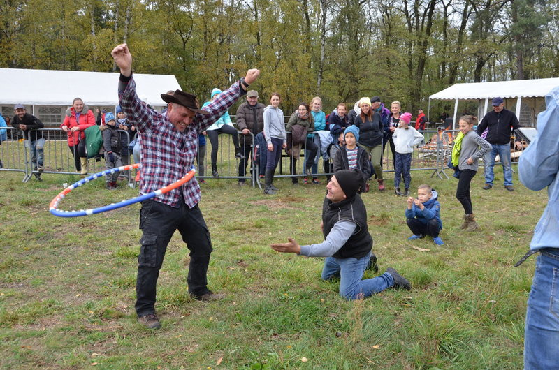 Hula hop na bukówieckim Hubertusie (zdjęcia)