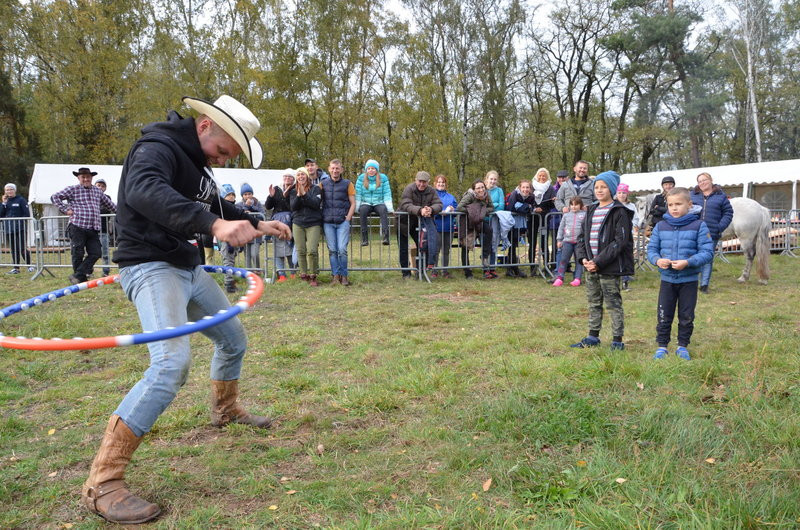 Hula hop na bukówieckim Hubertusie (zdjęcia)