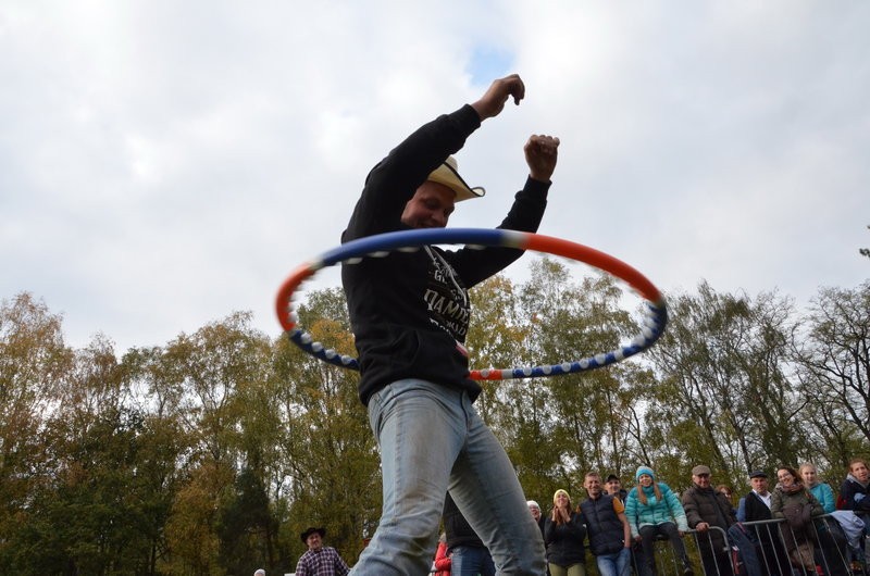 Hula hop na bukówieckim Hubertusie (zdjęcia)