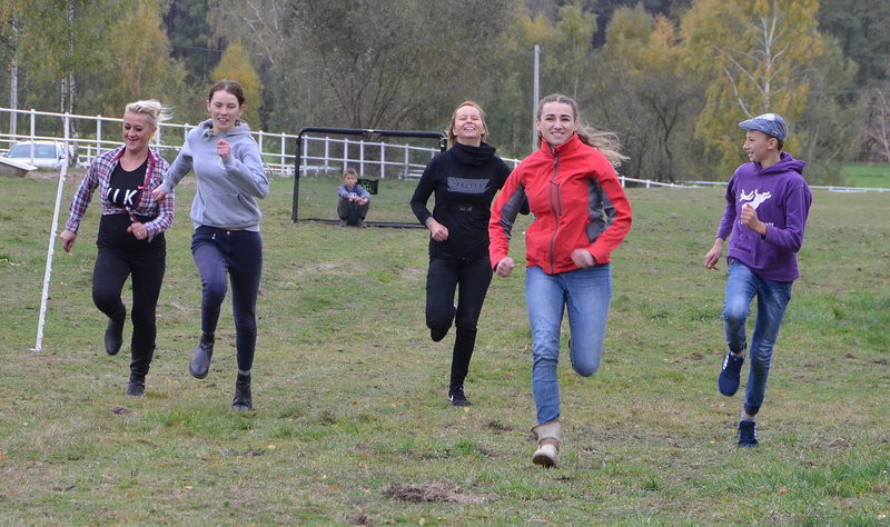 Hula hop na bukówieckim Hubertusie (zdjęcia)