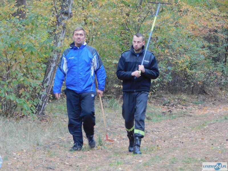 Strażacy uporządkowali miejsce pamięci (zdjęcia)
