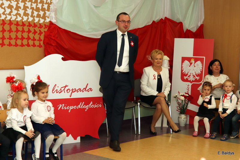 Biało-czerwona akademia w PM 13 (zdjęcia)