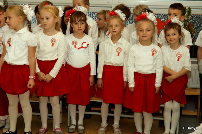 Biało-czerwona akademia w PM 13 (zdjęcia)