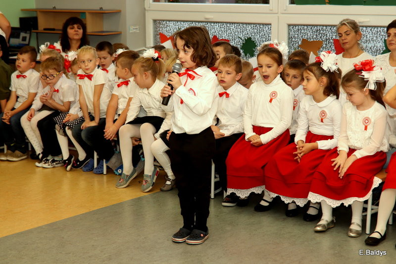 Biało-czerwona akademia w PM 13 (zdjęcia)