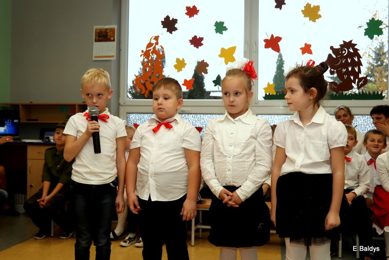 Biało-czerwona akademia w PM 13 (zdjęcia)
