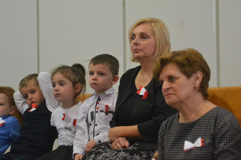 Patriotycznie w Nowym Belęcinie (zdjęcia)