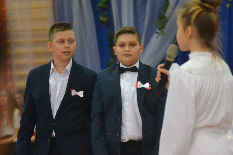 Patriotycznie w Nowym Belęcinie (zdjęcia)