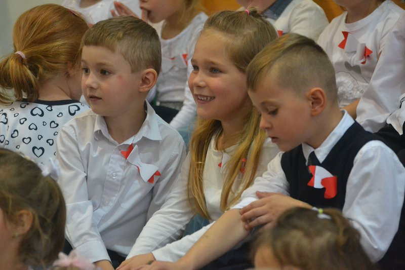 Patriotycznie w Nowym Belęcinie (zdjęcia)