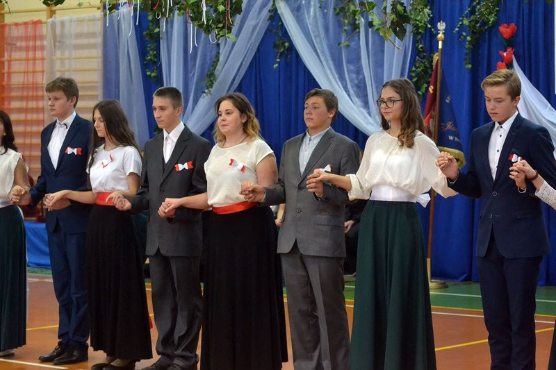 Patriotycznie w Nowym Belęcinie (zdjęcia)