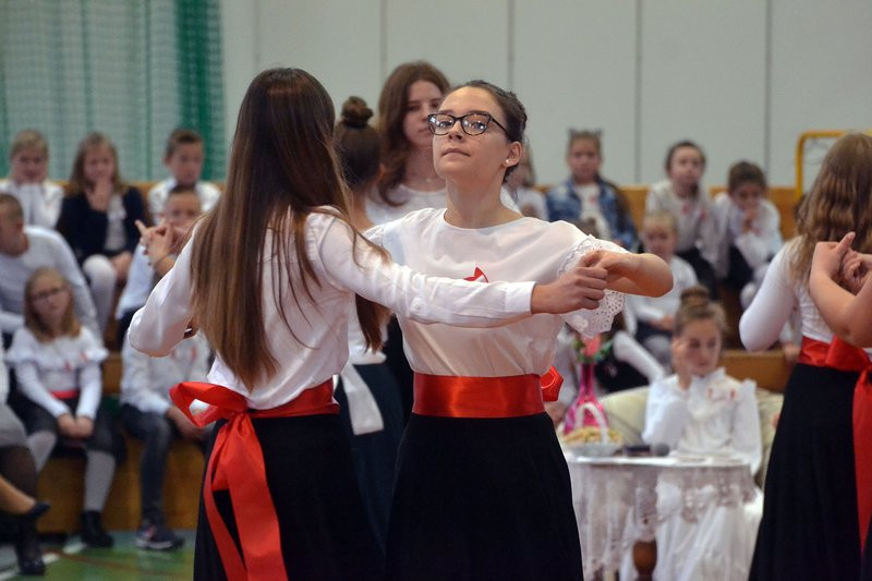 Patriotycznie w Nowym Belęcinie (zdjęcia)